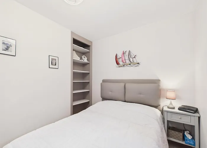 200m De La Grande Plage, 2 Adultes 2 Enfants *