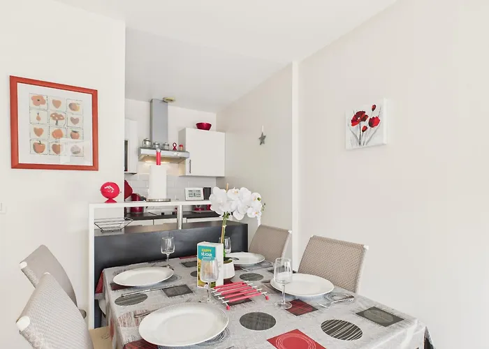 200m De La Grande Plage, 2 Adultes 2 Enfants * 莱萨布勒-多洛讷